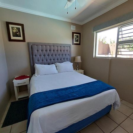 Poolside Guest House Port Shepstone Luaran gambar
